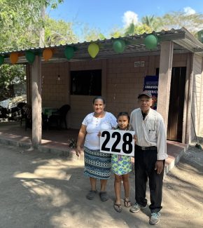 loving-with-mercy-el-salvador-500-family-home-228