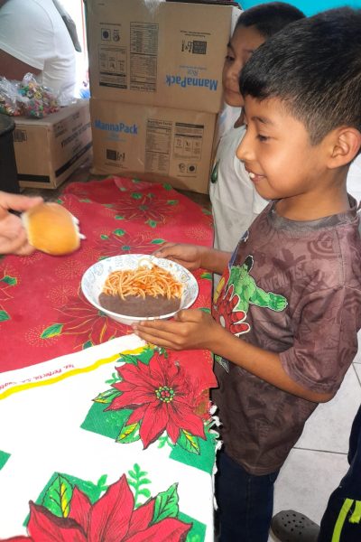loving-with-mercy-el-salvador-feeding-program-children-served-hot-meal
